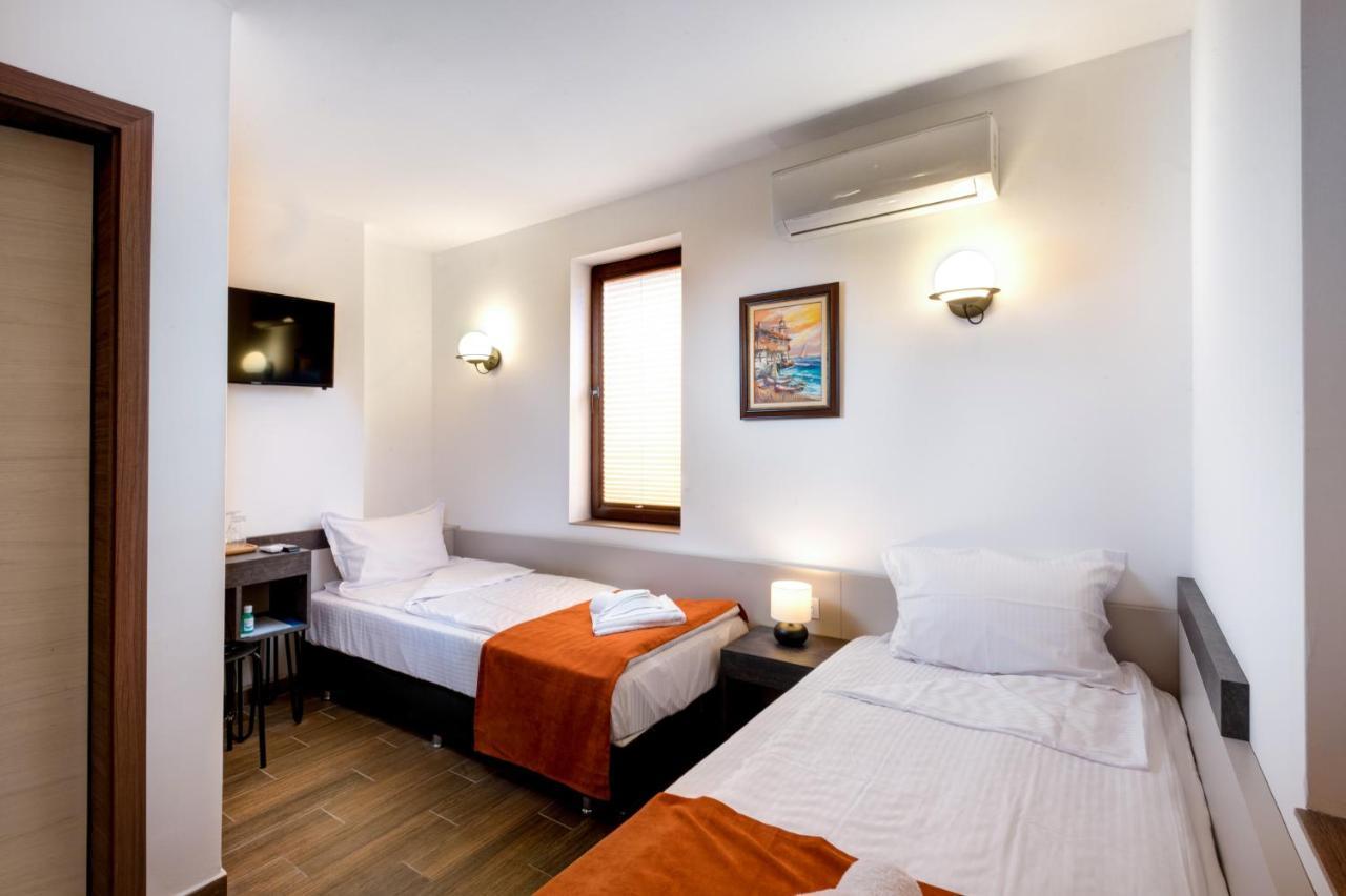 Panorama Blue Family Hotel And Free Parking Misivri Dış mekan fotoğraf