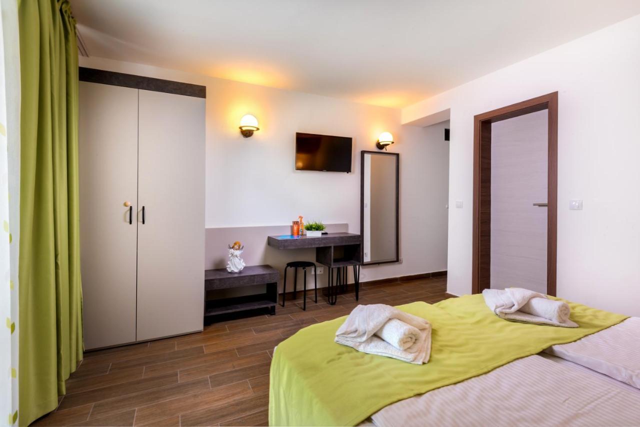 Panorama Blue Family Hotel And Free Parking Misivri Dış mekan fotoğraf